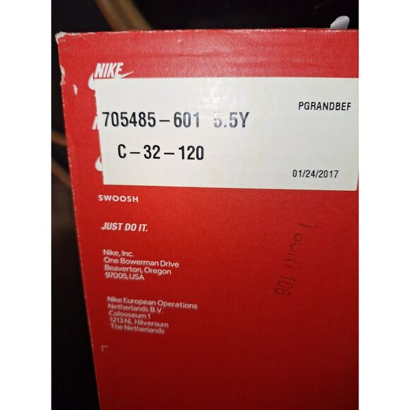 Nike Roshe One Flight Red Size 5.5 Youth 705485-601 - Picture 11 of 11